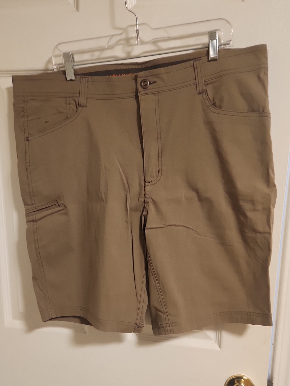 Hawke & Co Men’s Tan Cargo Shorts